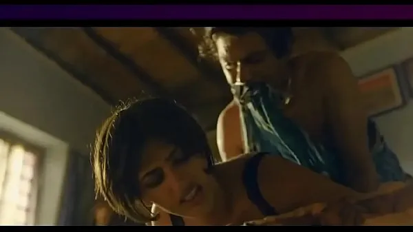 HD Nawazuddin Siddiqui Fucking video | Bollywood actor sex in movie najboljši videoposnetki