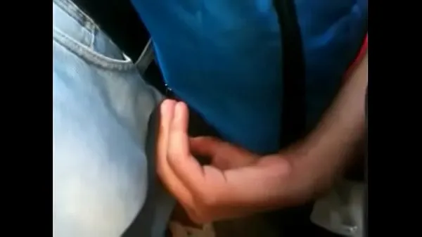 HD grabbing his bulge in the metro suosituinta videota