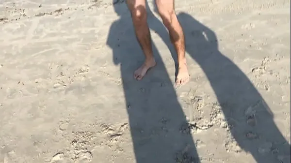 HD Naughty blonde and brunette walking in bikini on the beach, for more videos go to legnépszerűbb videók