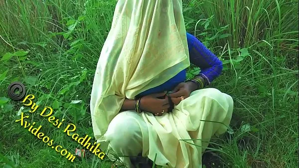 HD-Radhika bhabhi fucked in the forest bästa videor