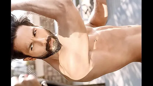 HD Hot Bollywood actor Shahid Kapoor Nude topp videoer