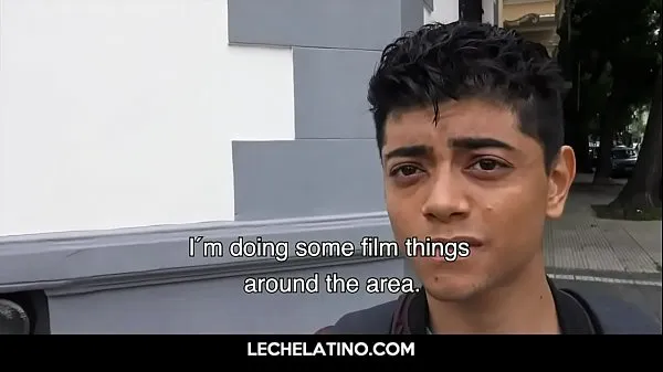 HD Latino boy first time sucking dick najboljši videoposnetki