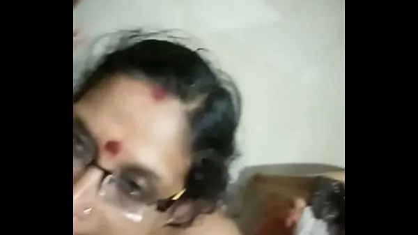 HD Old. Age aunty enjoing top Videos