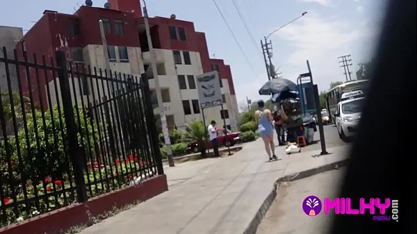 HD Street vendor accepts Milky dude's proposal and gets fucked for money nejlepší videa