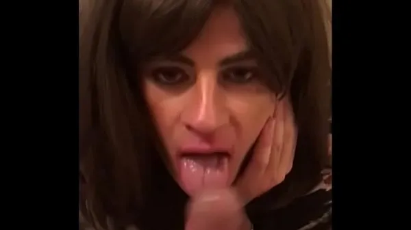 HD-Sexy CrossDresser Deep Throats Gets Rewarded At The End topvideo's