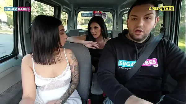HD SUGARBABESTV: Greek Taxi - Lesbian Fuck In Taxi najboljši videoposnetki