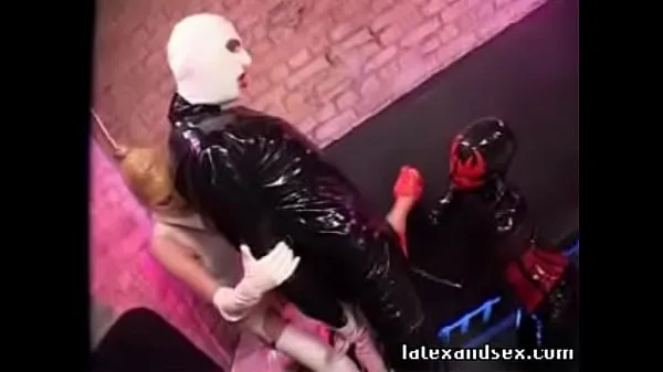 HD Latex Angel and latex demon group fetish legnépszerűbb videók