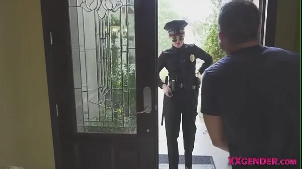 HD Trans cop riding cock and getting rimmed 인기 동영상