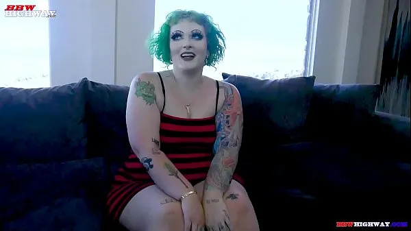HD big butt Goth Pawg Vicky Vixen debuts on topp videoer