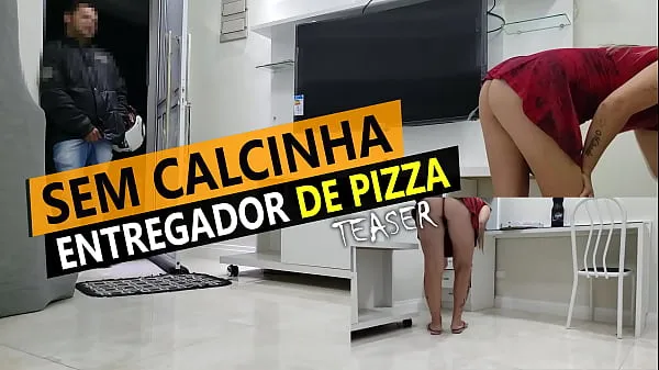 Najlepsze filmy w jakości HD Cristina Almeida receiving pizza delivery in mini skirt and without panties in quarantine