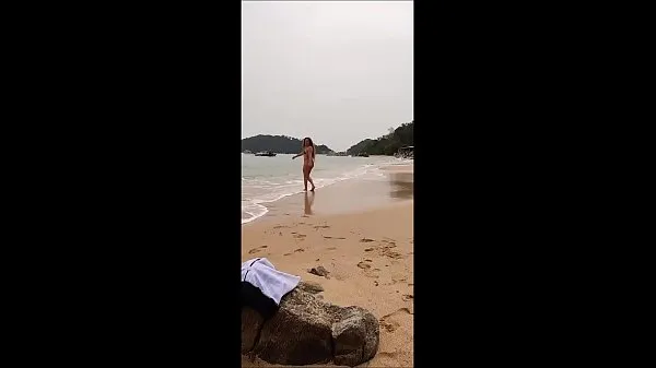 HD good on Brazil's beach - broadcasting straight to our social networks 인기 동영상