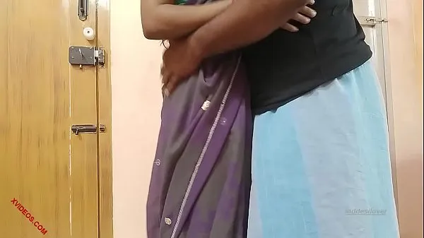 HD Horny Bengali Indian Bhabhi Spreading Her Legs And Taking Cumshot Video teratas