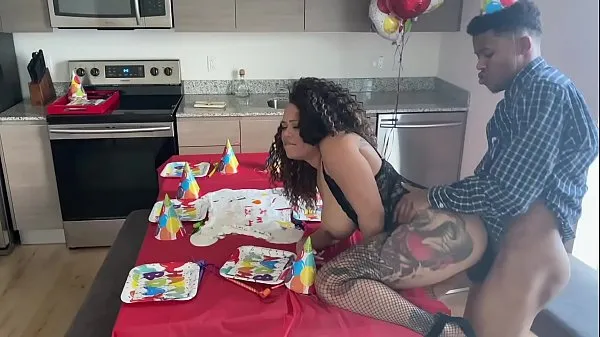 HD nobody came to my bday party so my stepmom gave me an extra surprise... pt1 top Videos