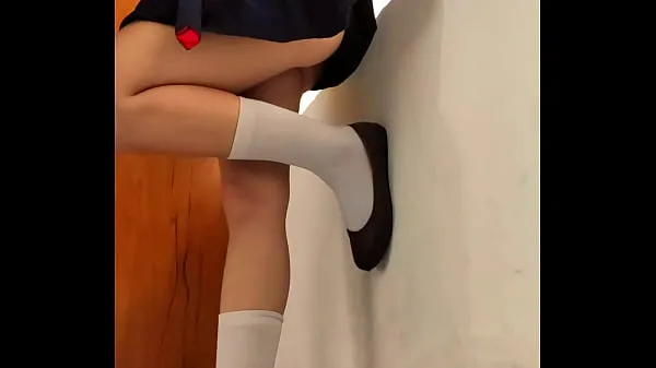 HD Teenage fucked and creampied standing against the window in empty classroom κορυφαία βίντεο