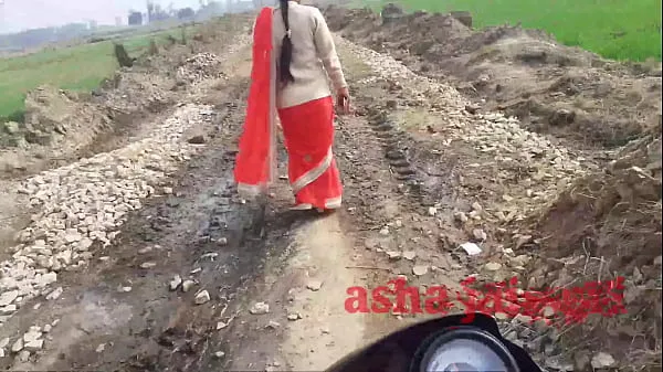 HD Desi village aunty was going alone, she was patted top Videos
