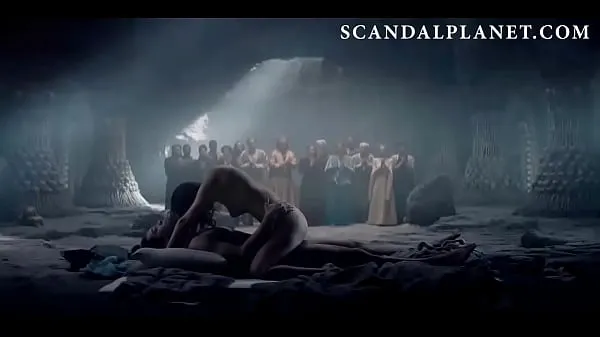 高清Anya Chalotra as Yennefer ( The Witcher Netflix ) sex scene热门视频