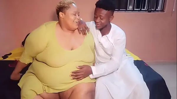 ایچ ڈی AfricanChikito Fat Juicy Pussy opens up like a GEYSER ٹاپ ویڈیوز