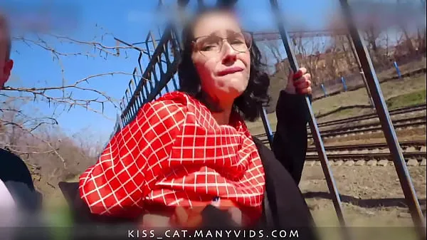 HD Camminiamo nella natura - Agente pubblico PickUp Russian Student to Real Outdoor Fuck / Kiss cat 4k i migliori video