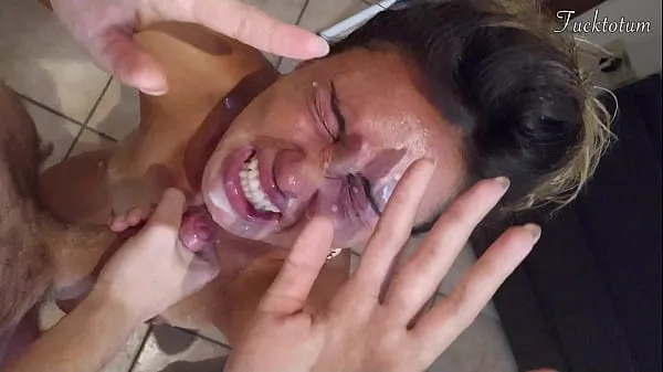 HD Girl orgasms multiple times and in all positions. (at 7.4, 22.4, 37.2). BLOWJOB FEET UP with epic huge facial as a REWARD - FRENCH audio najboljši videoposnetki