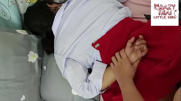 Najlepsze filmy w jakości HD Lovely Thai Student Unifrom With Red Skirt Have Sex With Her Boyfriend