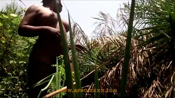 HD Horny tribe woman outdoor topp videoer