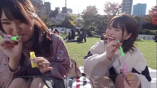 HD Hinatabokko girls are crazy] GET a female college student playing on the lawn! The pussy that estrus in spring. Creampie while grabbing the young and best masterpiece body! !! [Orgy 인기 동영상