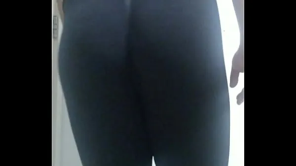 HD Going to train at the legging gym with plug top Videos