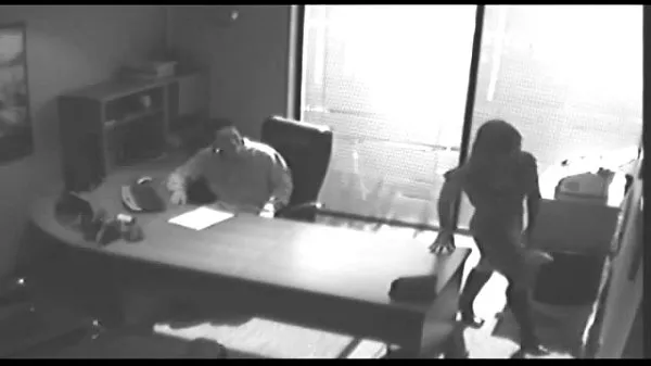 HD-Office Tryst Gets Caught On CCTV And Leaked topvideo's
