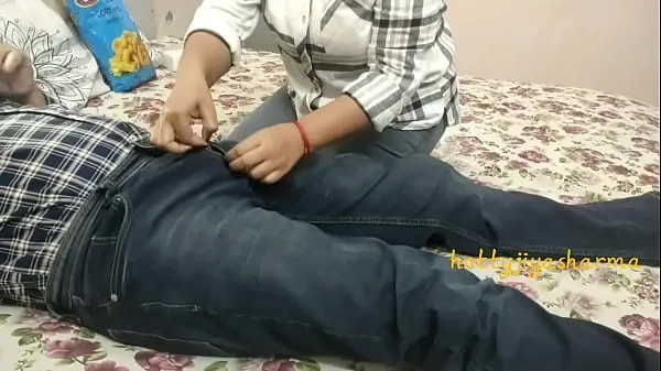 HD xxx desi fucking with husband's friend | hindi dirty talks najlepšie videá