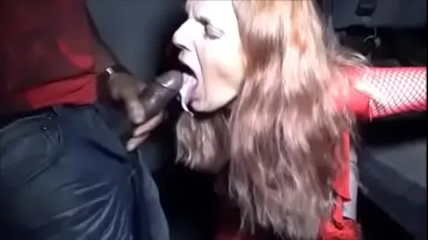 HD Amateur Whore Wife sucking and fucking a BBC stranger outside a bar where they met nejlepší videa