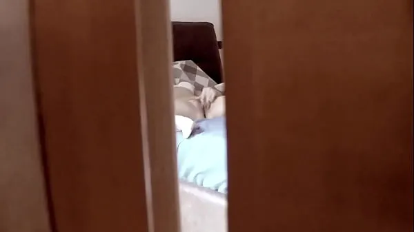 HD Spying behind a door a teen stepdaughter masturbating in bedroom and coming very intense top videoer