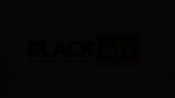 HD BLACK4K. Well-built black stud fucks gorgeous manager after training κορυφαία βίντεο