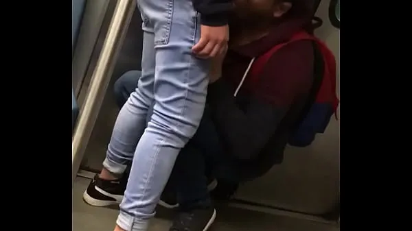 HD Blowjob in the subway κορυφαία βίντεο