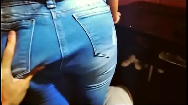 HD Blue nail polish. Sexy indian college girlfriend in tight blue jeans and sexy blue nails strokes her boyfriend big penis and wants his semen (Clear hindi Audio วิดีโอยอดนิยม