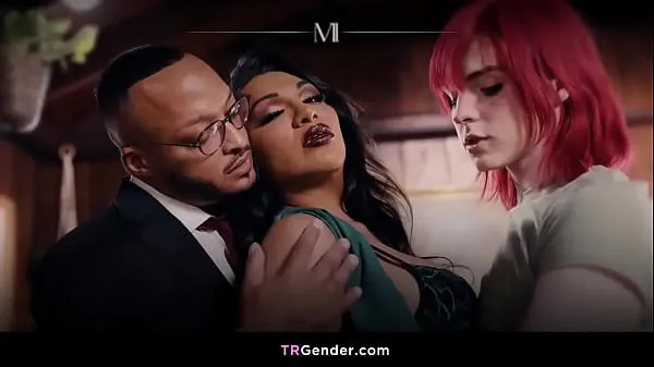 HD Hot mixed gender threesome with Jean Hollywood and Jessy Dubai nejlepší videa