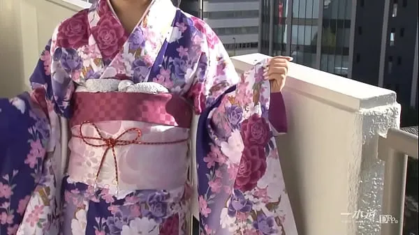 HD Rei Kawashima ¡Presentamos un nuevo trabajo de "Kimono", una categoría especial de la popular serie de colección de modelos porque es un seijin-shiki de 2013! ¡Rei Kawashima aparece con un kimono con mucho encanto que e los mejores videos