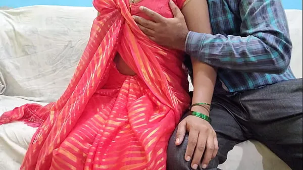 HD Seeing the step sister wearing a pink saree, he could not stand it and after that the step brother took the step sister very well Video teratas