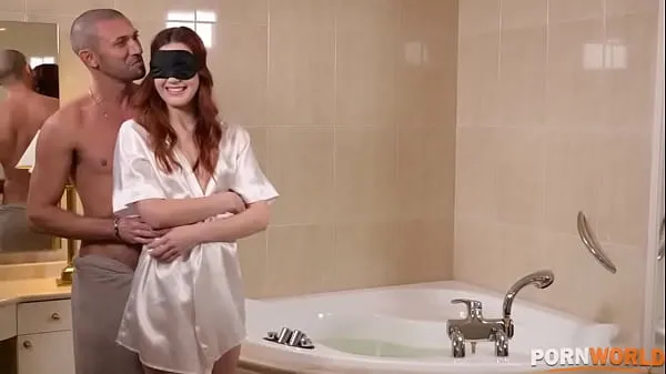 HD Charlie Red blindfolded in the tub and pounded until her wet pussy quivers GP1334 topp videoer
