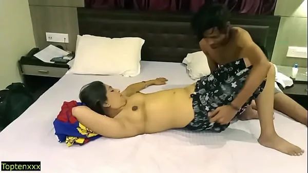HD Indian hot university girl erotic hardcore sex with teen stepbrother!! Hindi hd sex Video teratas