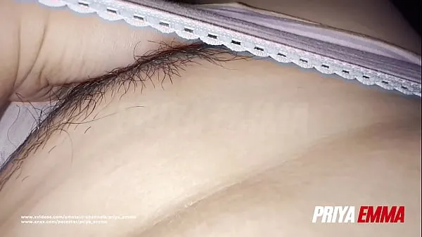 HD Priya Emma Big Boobs Mallu Aunty Nude Selfie And Fingers For Father-in-law | Homemade Indian Porn XXX Video en iyi Videolar