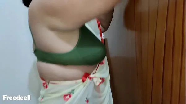 HD Rs.500 Wali Indian Maid top Videos