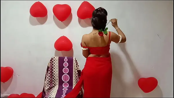 HD Best Horny Bhabhi From Indian Origin In Red Sari Celebrating Anniversary Showing Big Desi Boobs 인기 동영상