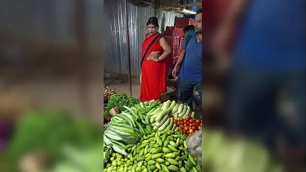 HD XXX vegetable market in red sari slut paid to pay top Videos