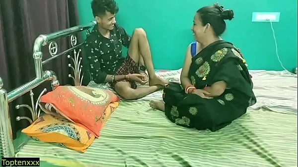 HD Indian hot wife shared with friend! Real hindi sex Video teratas