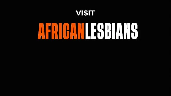 HD Amateur African lesbian friend comes over to my house and fucks me วิดีโอยอดนิยม