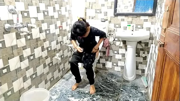 HD Step brother and step sister fucking in the toilet najboljši videoposnetki