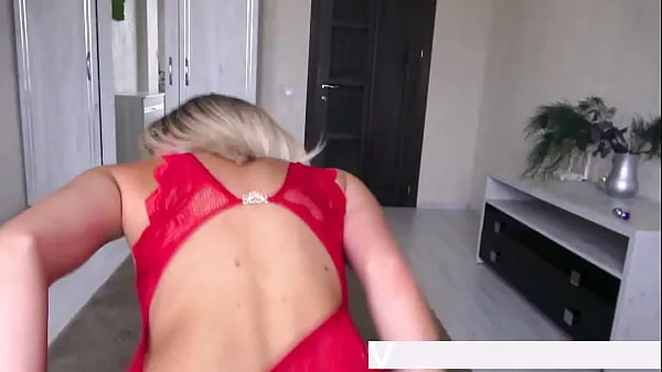 HD Step Mom In Leggings Knows How To Train Her Perfect Ass, pulls out of the ass and sucks Video teratas