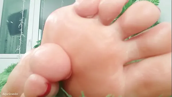 HD I wanna foot fetish and jerk off instruction in the same time! Arya Grander top Videos
