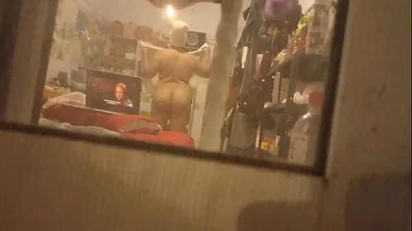 HD-My step aunt left the curtains open and I was able to record her while she was getting dressed after the shower bästa videor