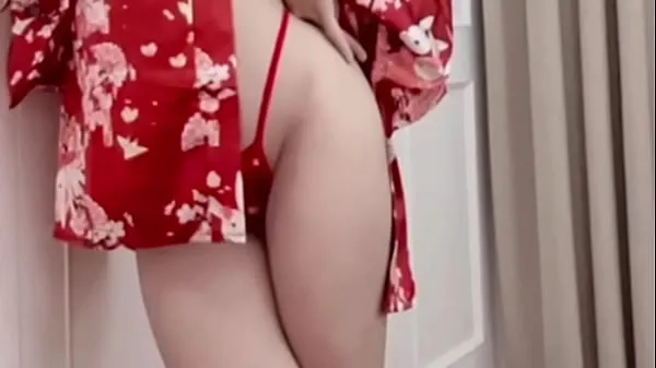 HD Cute asian girls show ass with her dress top Videos